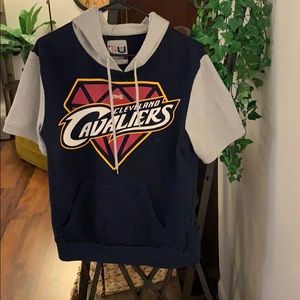 Cleveland Cavaliers Medium Short Sleeved Hoodie